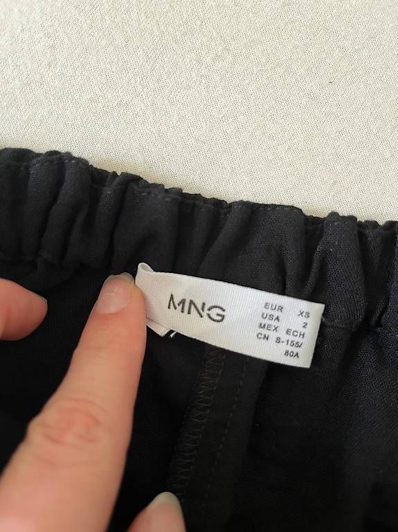 Vestiti: SCHWARZES TRÄGERKLEID XS VON MANGO – Usato da Maur venduto da tab_z9rh 2