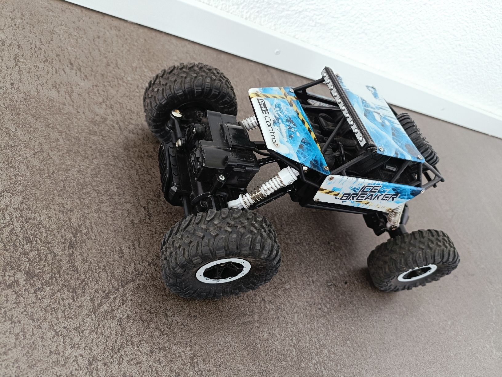 Revell Modellismo RC: Revell RC Auto aus Adventskalender – Usato da Lengnau AG venduto da Ssvenja 1