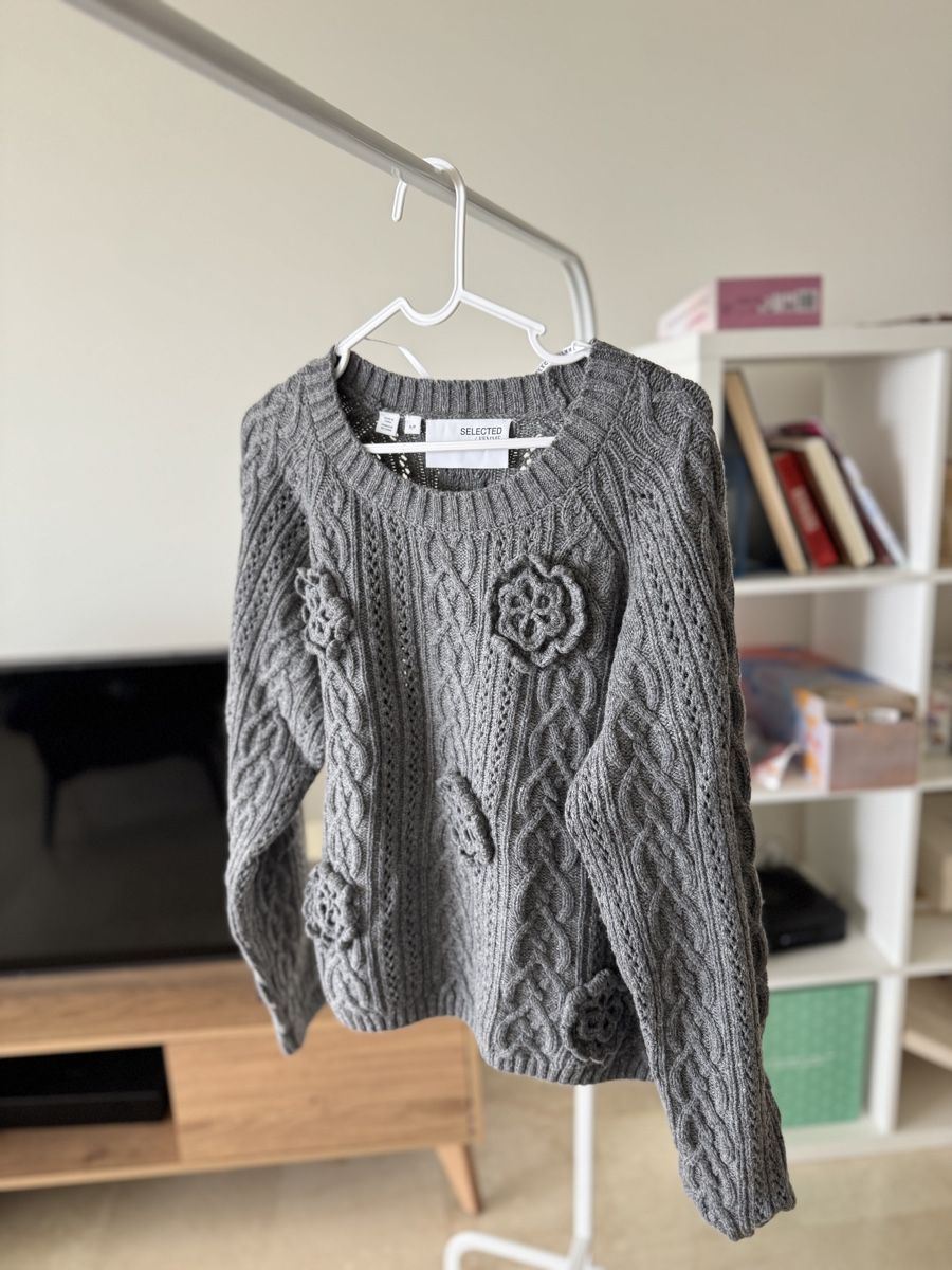 Selected Pulls & Sweat-shirts: Pullover Selected grey cable knit floral size S – D'occasion à Genève par desti_prtw