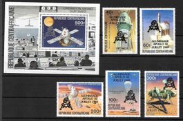 Zentralafrikanische Rep Serie 637-641 + Block Mondlandung **