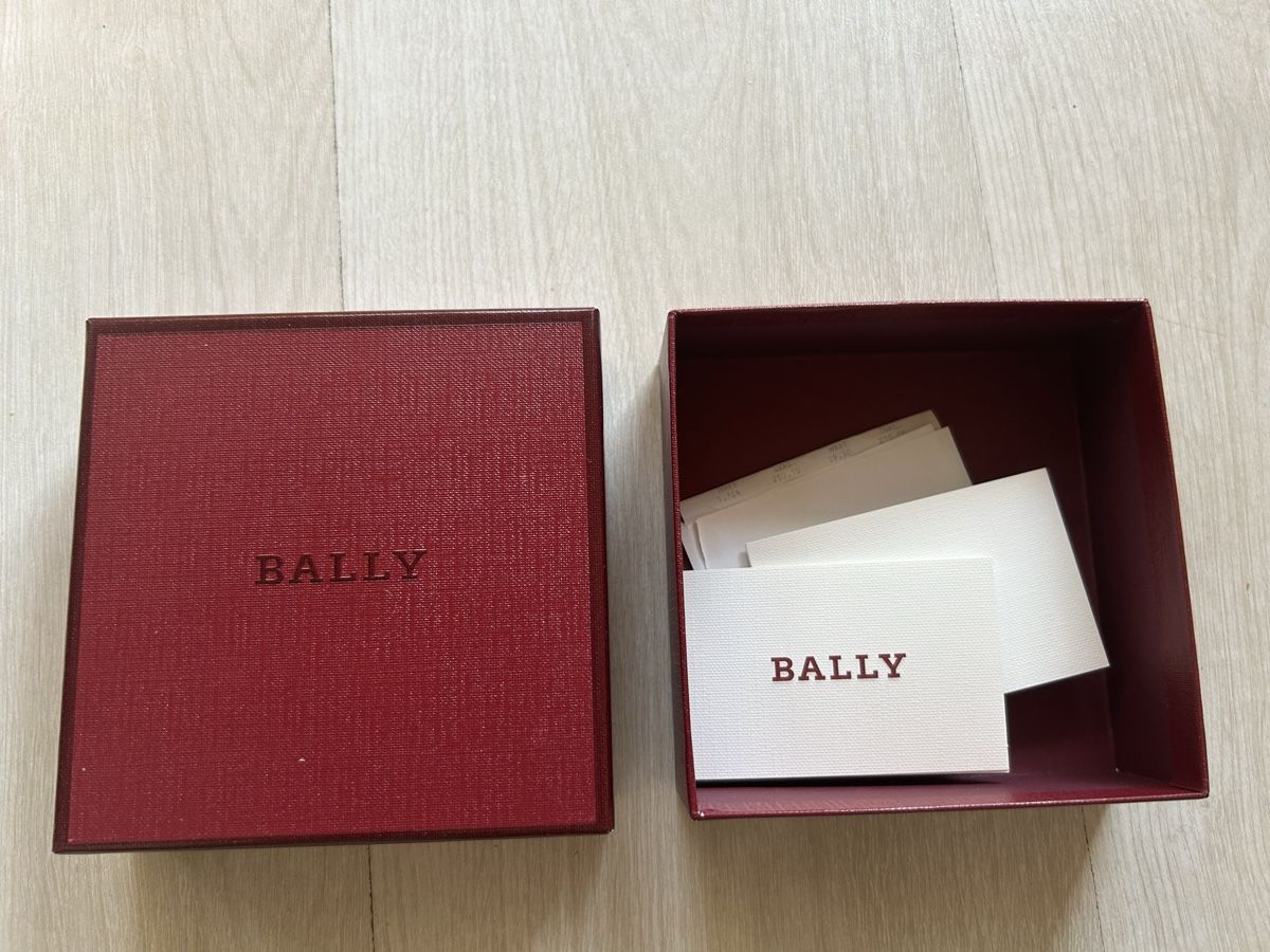 Bally Altro in Decorazioni & Accessori: Bally Box + Christ Box und Tasche – Usato da Zürich venduto da mai_sxv7 3
