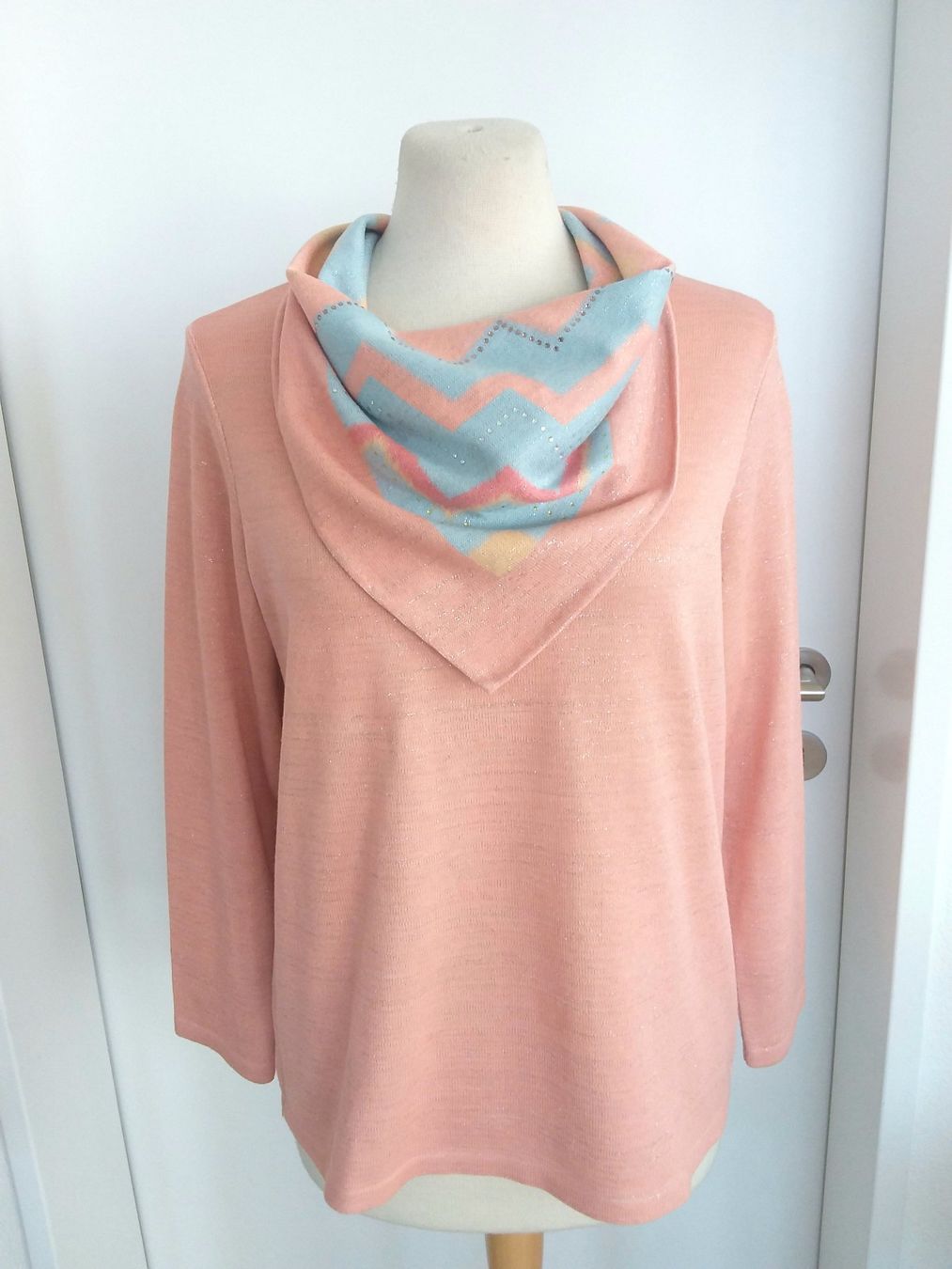 T-Shirts: MONA Shirt mit 2 Schals, Gr L – Gebraucht aus Uitikon Waldegg von Risibisi7 4