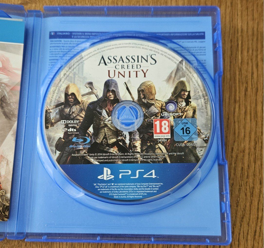 Sony Console: PS4 500GB, inkl. 4 Controller, Ladestation und Games – Usato da Chur venduto da dre_7spd 4