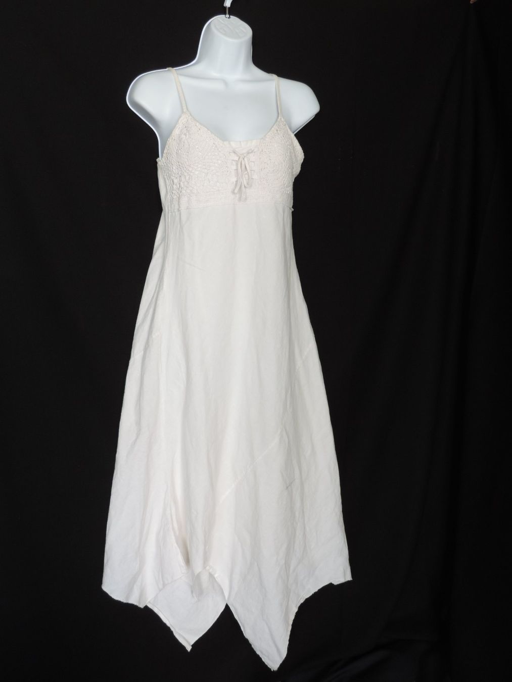 Robes: robe blanche lin avec crochet – D'occasion à Genève par Axelle333 6