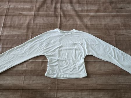 Weisses Langarmshirt cropped - S - Batwing Style 4️⃣