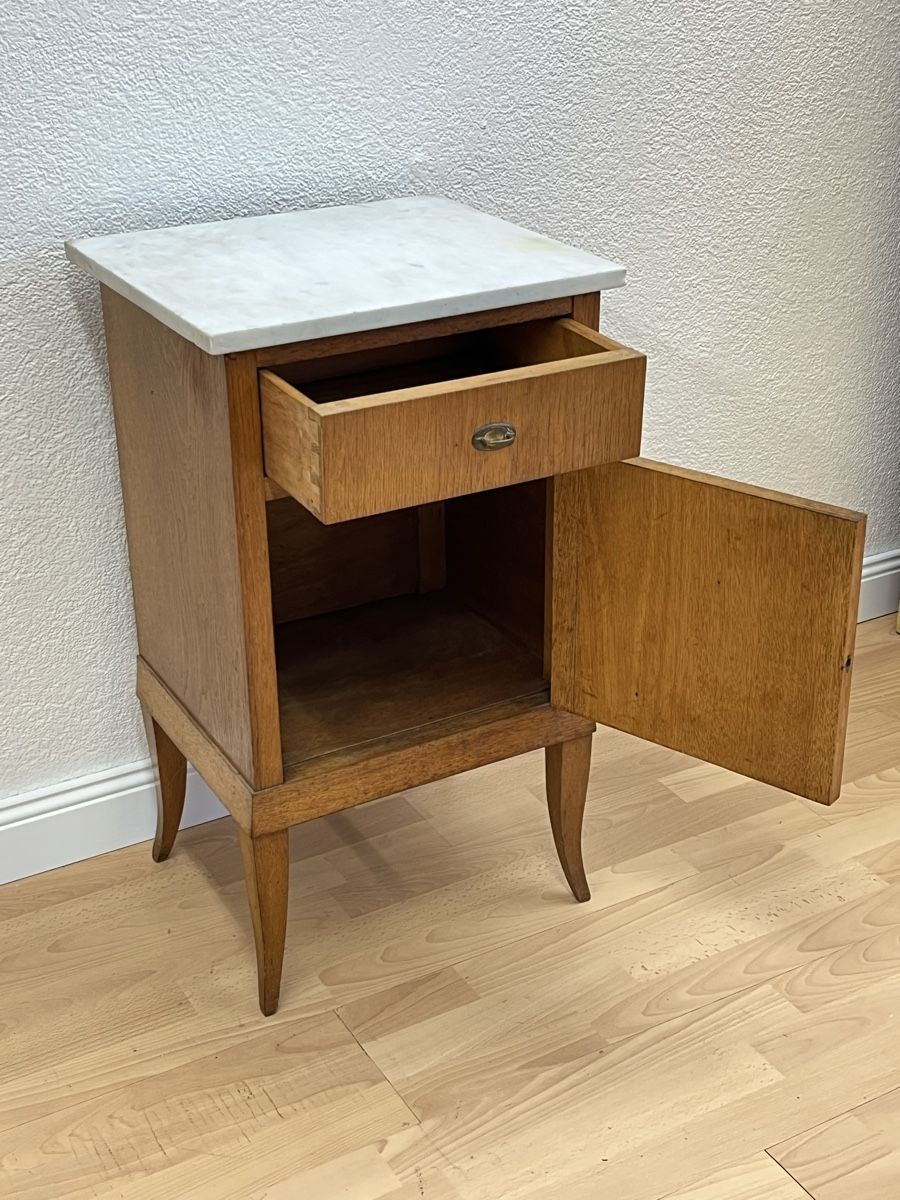 Tables de nuit: Antiker Nachttisch / Schrank mit Marmorplatte, – D'occasion à Horgen par Grizzly83 7