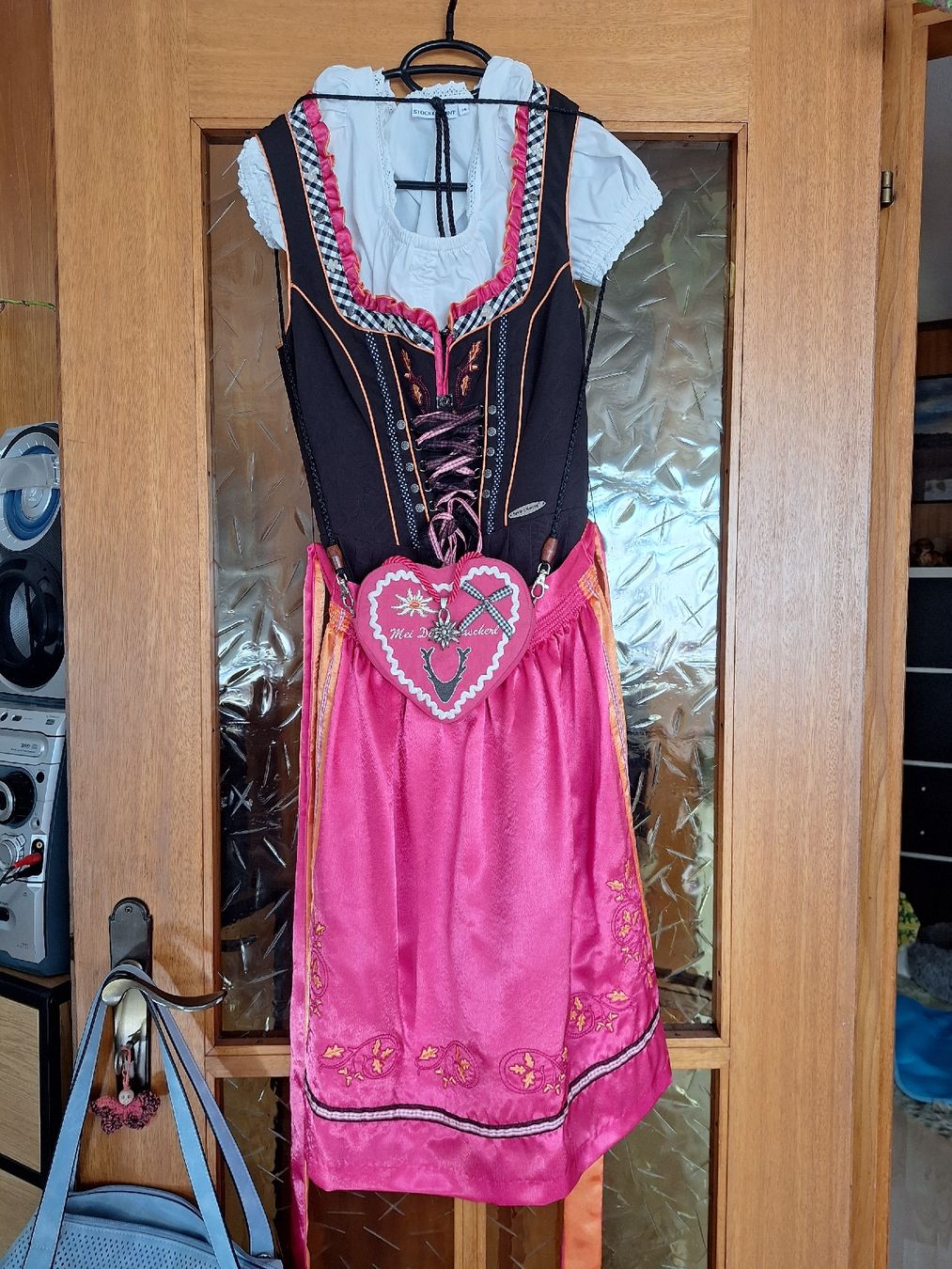 Costumi: Dirndl Spieth & Wensky mit Stockerpoint Bluse und eine Tasch – Usato da Wanzwil venduto da chlinih93 5