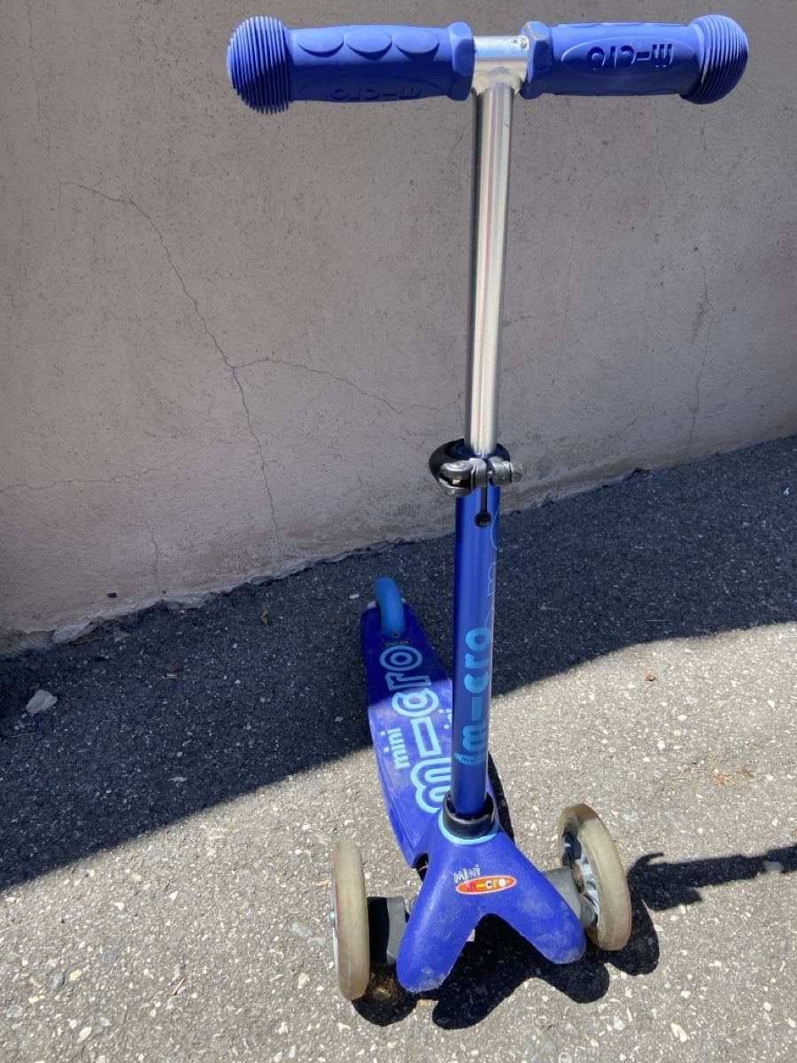 Micro Kickboard: Micro Mini Roller, blau – D'occasion à Mols par Dero21 1