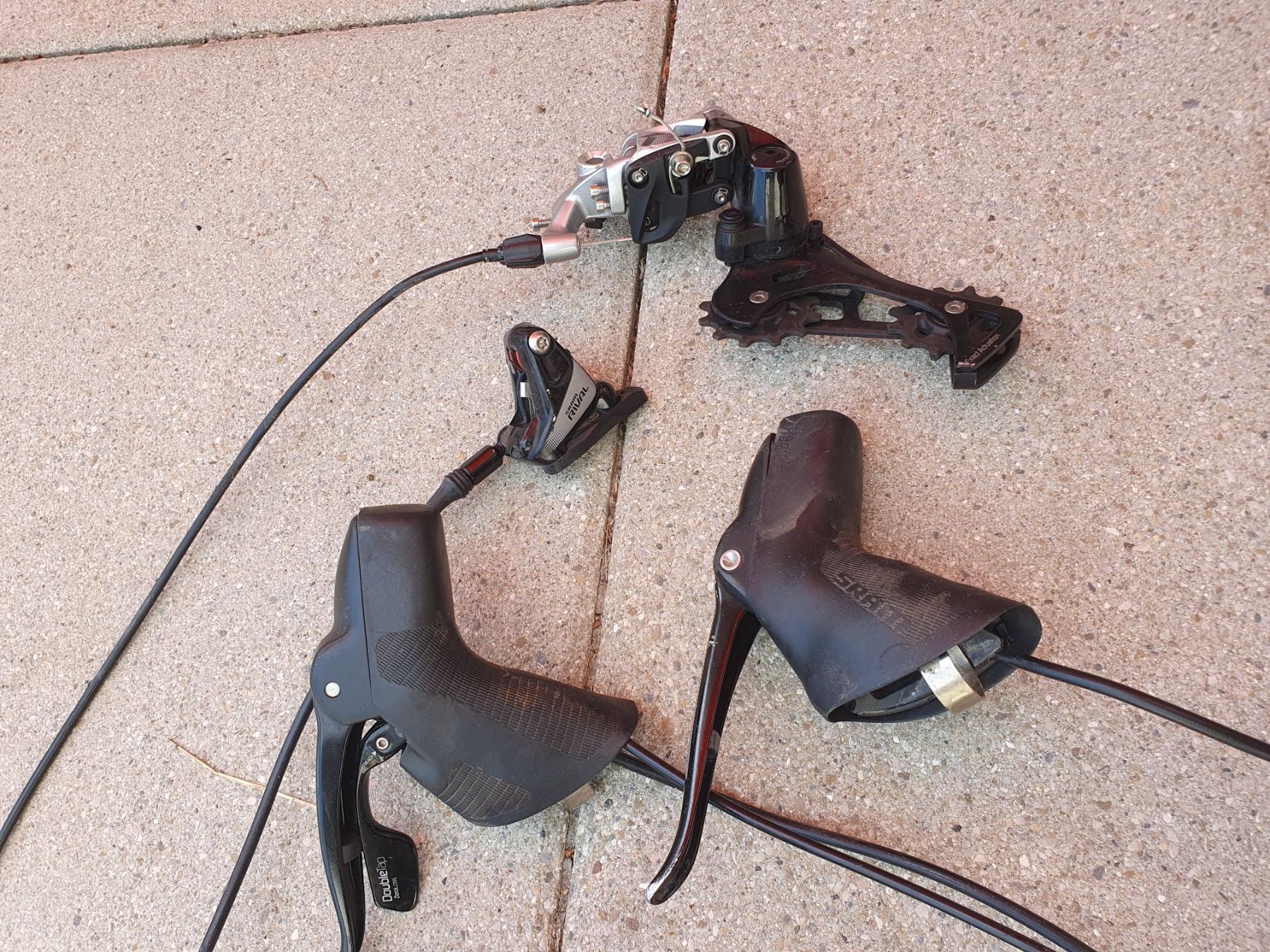 Pièces détachées: Groupe Sram Rival gravel – D'occasion à Magglingen/Macolin par Zwo2 1