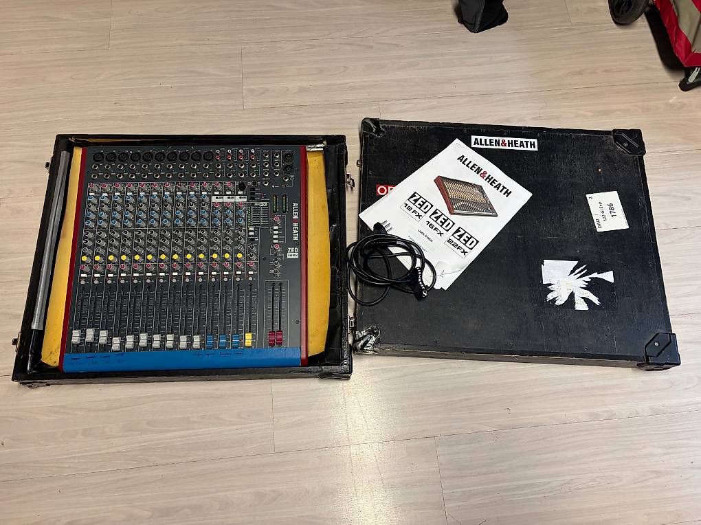 Mischpulte: Allen & Heath ZED-16FX  Table de mixage + Flight Case – Gebraucht aus Sugiez von CLUMJAL 1