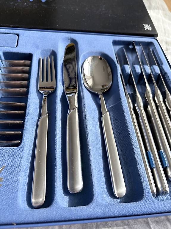 Set di posate: WMF Besteckset (neu) – Usato da Zürich venduto da car_8cq2 1