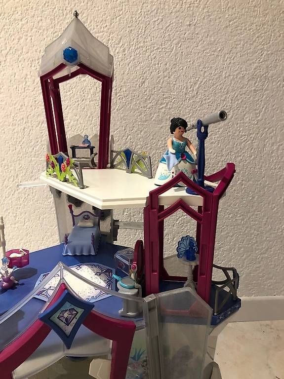 Giocattoli: Eispalast Playmobil – Usato da Herisau venduto da enerweniger81 1
