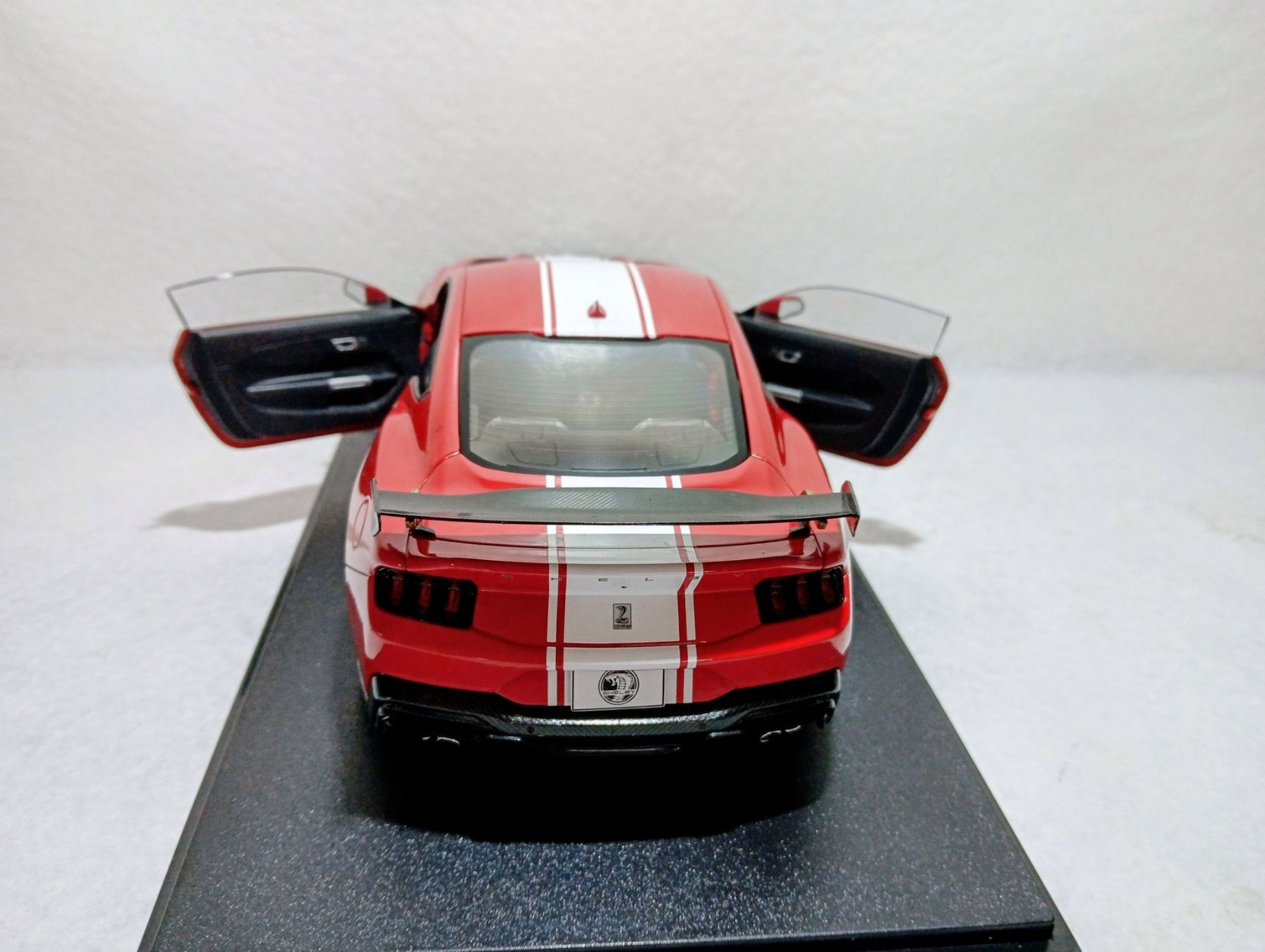 Ford Modellini d'auto: Ford Shelby Mustang Super Snake – Usato da Huttwil venduto da Secondtrain 4