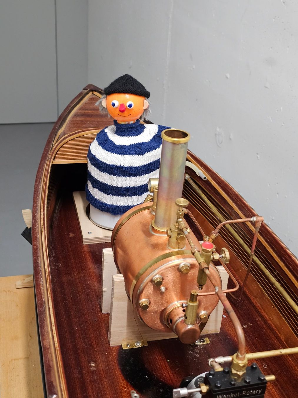 Modellismo RC: Schiff Echtdampf Kreiskolbenmotor – Usato da Salmsach venduto da huevocrudo 6