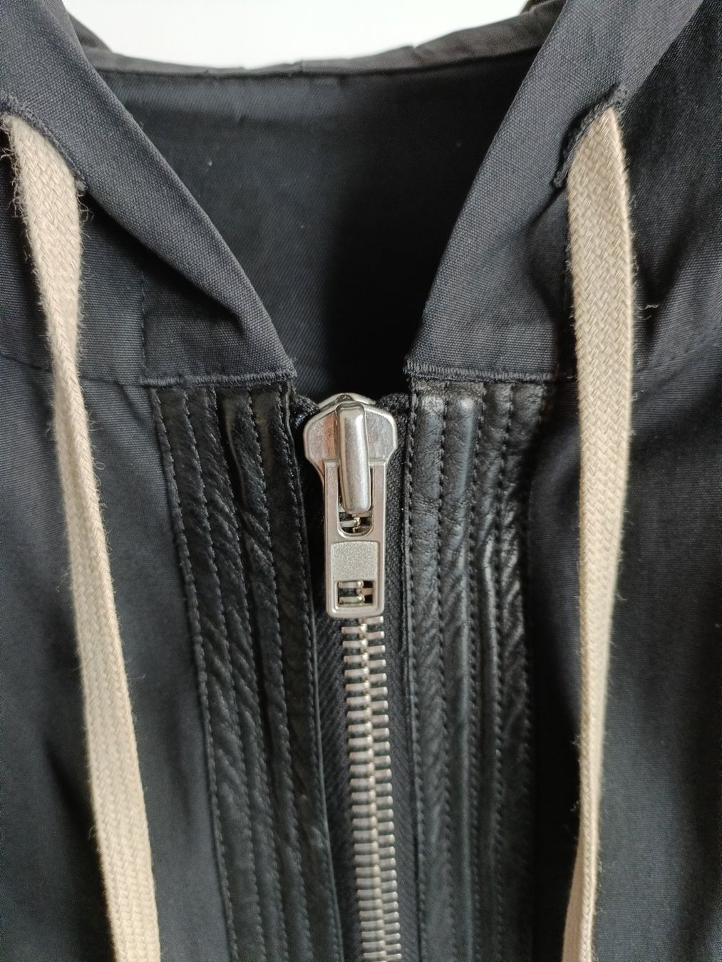 Rick Owens Gilets & Westen: Rick Owens | Gilet in Schwarz – Gebraucht aus Zürich von mnlckl 2