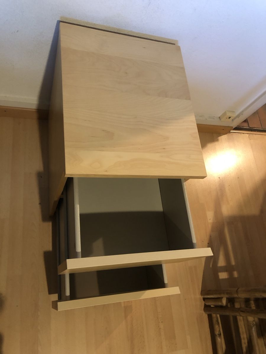 Ikea Comodini: IKEA MALM  Nachtisch – Usato da Olten venduto da Lara1967 5