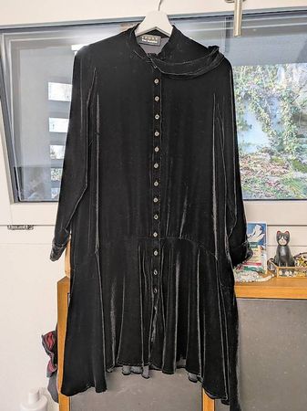 Kooples Samtkleid Paris - Elegant und zeitlos