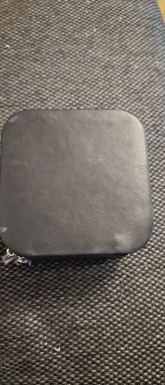 Portagioie: Thomas Sabo Schmuck Reiseetui – Usato da Muhen venduto da Savana16 3
