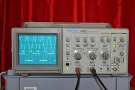 Tektronix 2225 Oszilloskop 50 MHz