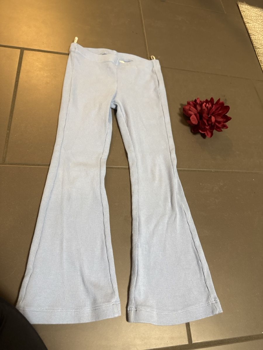 C&A Hosen: Kinder Hose hellblau Grösse 110 C&A – Gebraucht aus Zürich von Belisimo