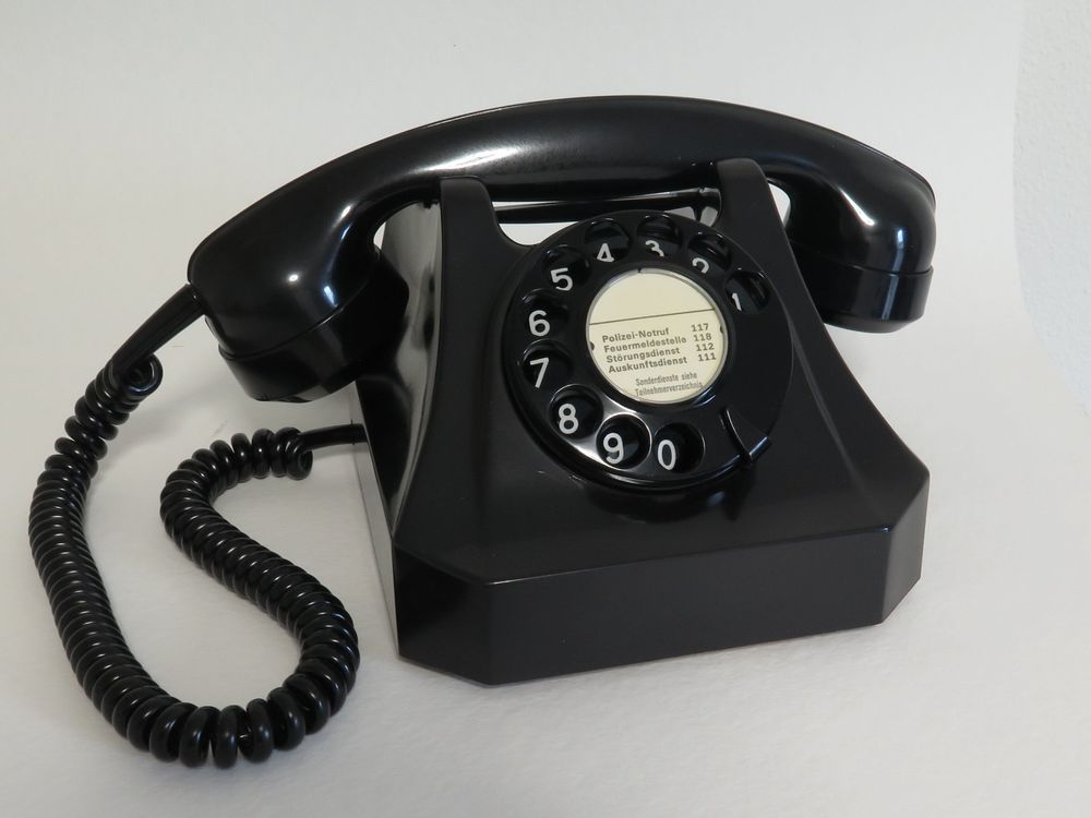 Schwarzes Bakelit Wählscheibentelefon Modell 50 1