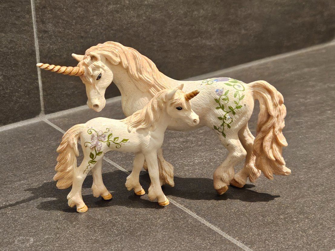 Schleich Figurines: SCHLEICH Einhörner Set – D'occasion à Balgach par silvia2030