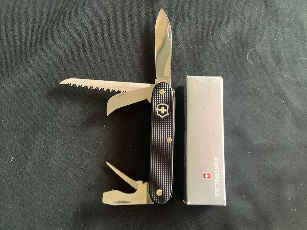 Victorinox Harvester schwarz „k-n-t.ch“ | Kaufen auf Ricardo