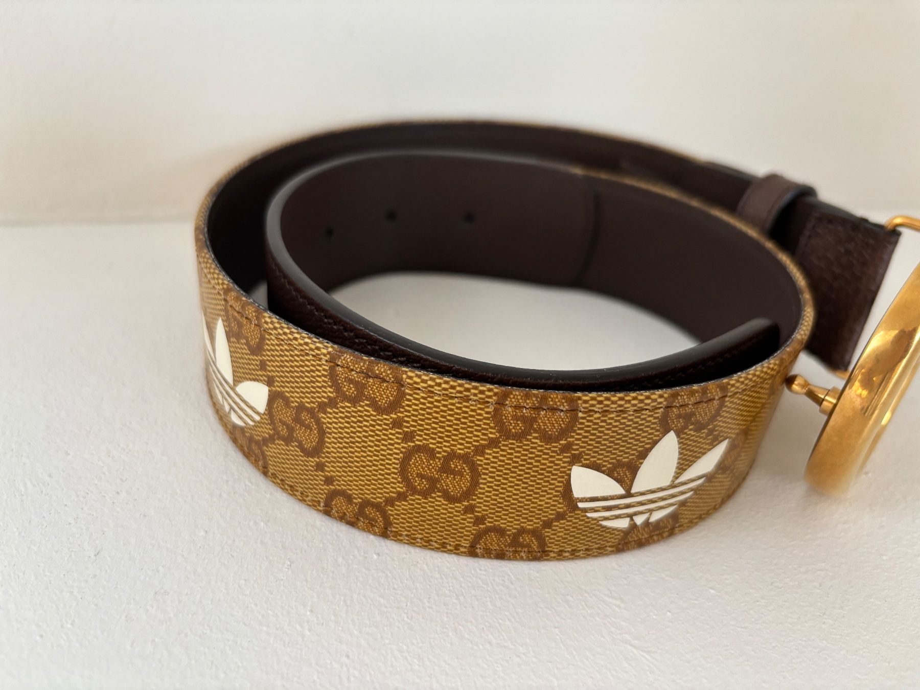Gucci Cinture: Gucci /Adidas Ledergürtel 70/28 – Usato da Herrliberg venduto da mayfi 2