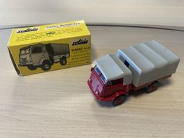 Camion miniature Solido Renault 4x4 avec boîte d'origine