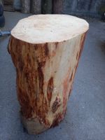 Schöner knorriger Holzstock, Spaltstock, Nagelstock, Tanne