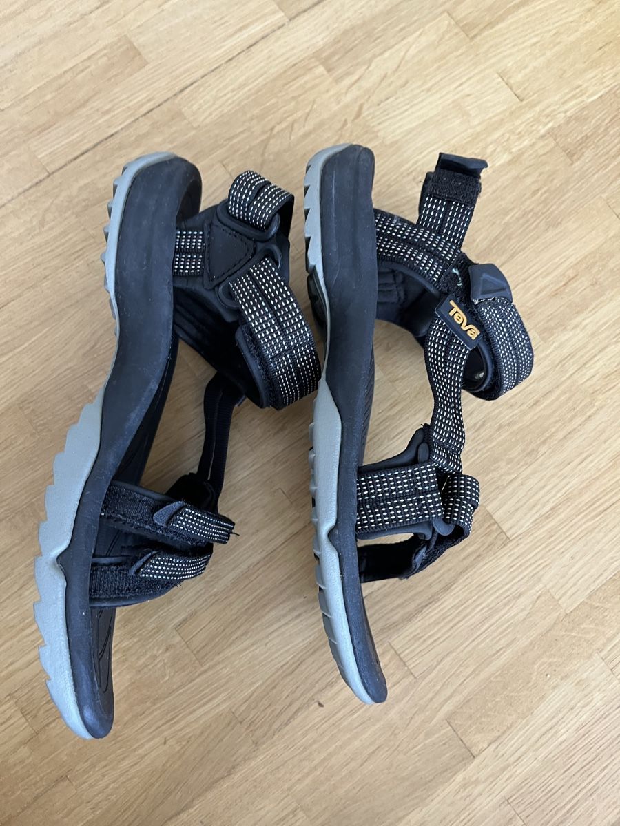Teva Schuhe für Jungen: Teva Sandalen Grösse 37 – Gebraucht aus Zürich von stellina222 1