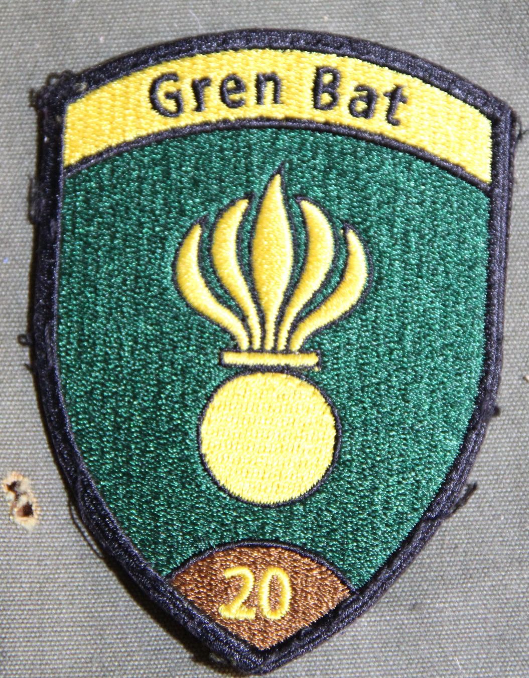 Schweizer Armee Plaketten & Abzeichen: Gren Bat 20, Kp II, Grenadier – Gebraucht aus Belp von Tomsek