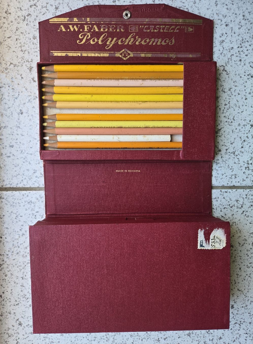 Faber-Castell Matite, matite colorate & gessi: Faber Castell Farbstift-Set – Usato da Montet (Broye) venduto da CandiceD 3