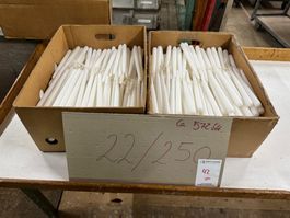 042 Stabkerzen 572Stk. weiss, 22/250mm aus Liquidation