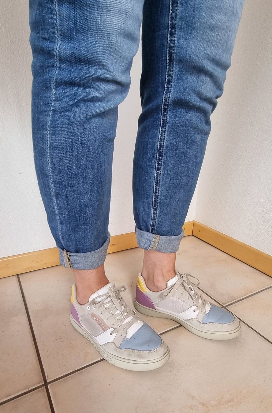 Scarpe da donna: GUESS Sneaker 39 weiss-farbig – Usato da Falera venduto da Fudax 6