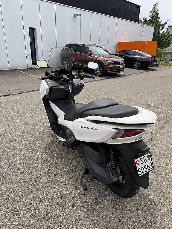 Scooter: Honda Forza 300 – Usato da Gossau SG venduto da jakob5.342 2