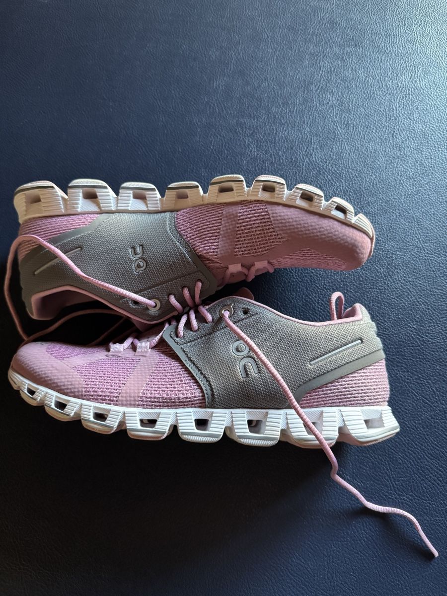 On Chaussures femmes: On Cloud – D'occasion à Altstätten SG par riganti 1