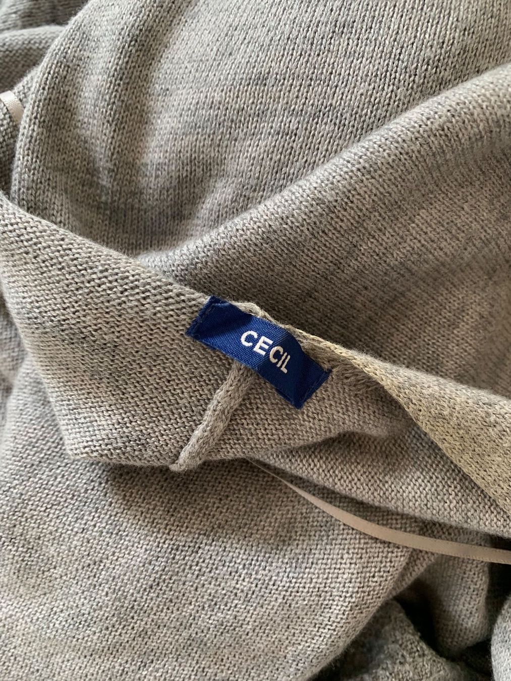 Cecil Sonstige Damenmode: CECIL graues Cape / Strickjacke Grösse 1Size – Neu (gemäss Beschreibung) aus Meiringen von littlered-ridinghood 4