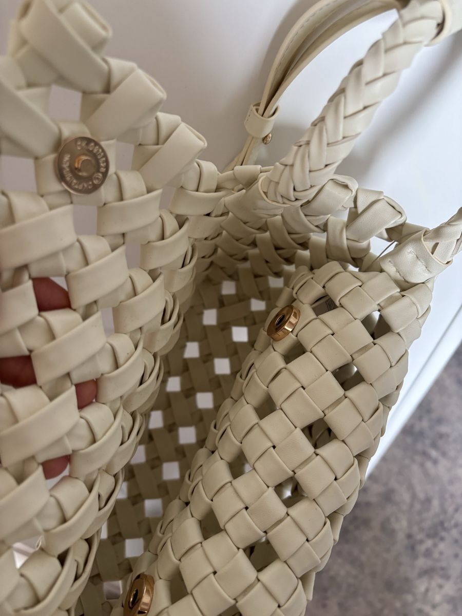 H&M Borse: Vegan leather white bag H&M – Nuovo (secondo la descrizione) da Wallisellen venduto da eli_v7dn 5