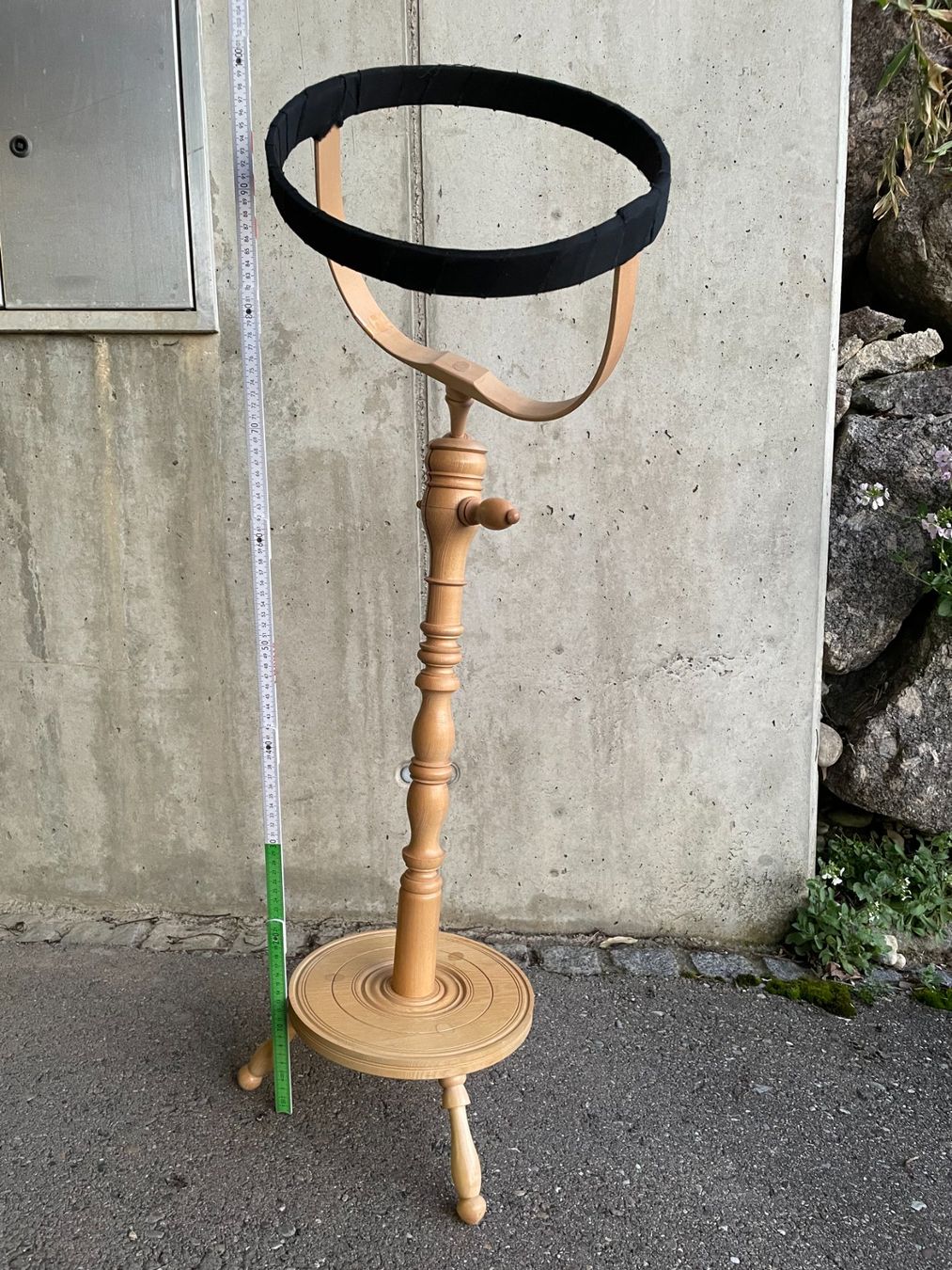 Cerchi da ricamo: Stickrahmen aus Holz – Usato da Elsau venduto da Barri.ch 5