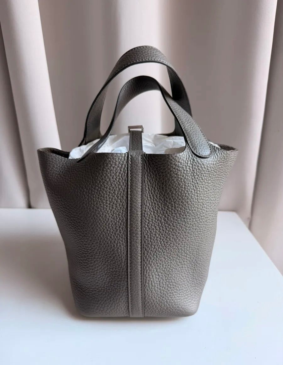 Hermès Sacs femmes: Hermès Picotin Lock 18, grau – D'occasion à Triesen par atos87 2