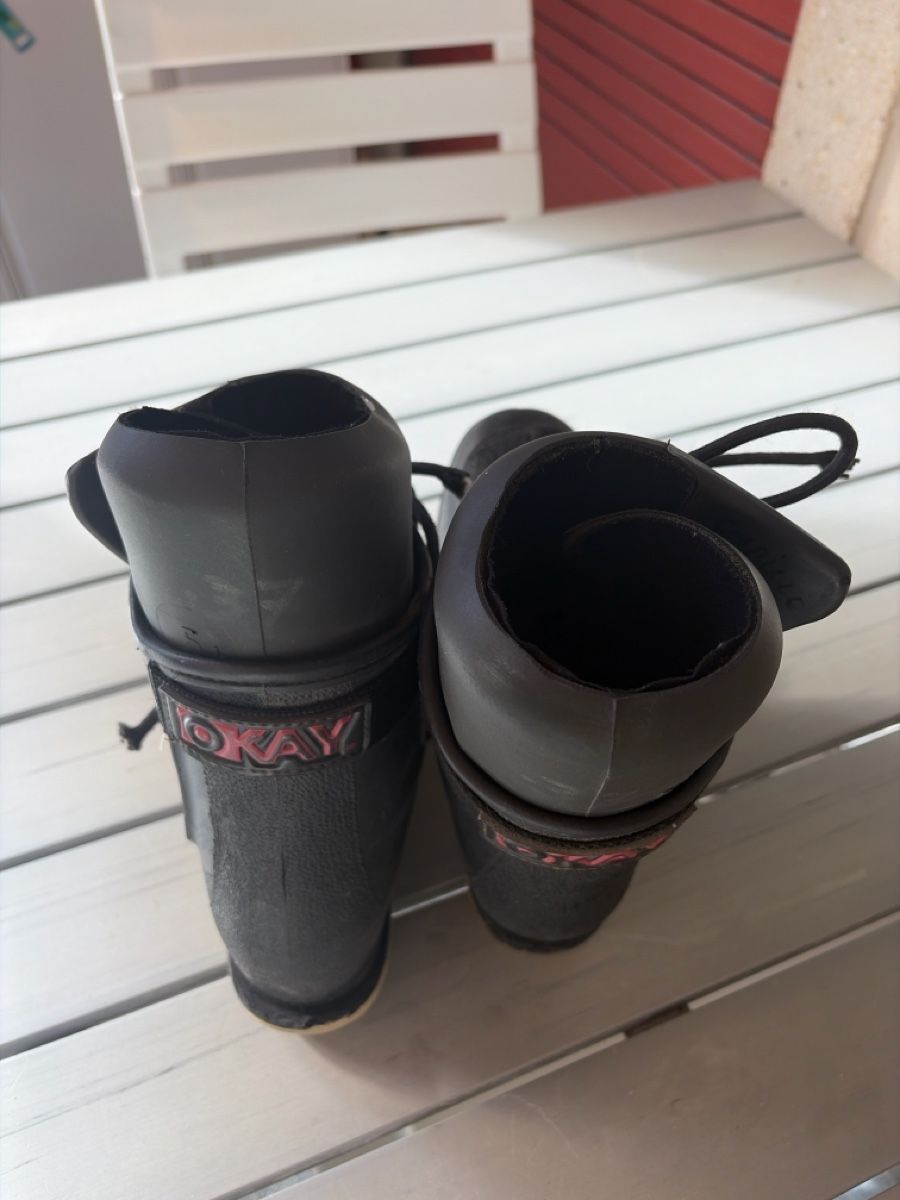 Chaussures garçon: Boots de snowboard Okay – D'occasion à Marin-Epagnier par hibiscus26 2