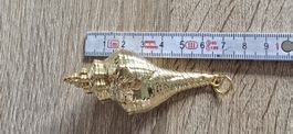 Goldener Muschel Anhänger, maritimer Charme für den Sommer