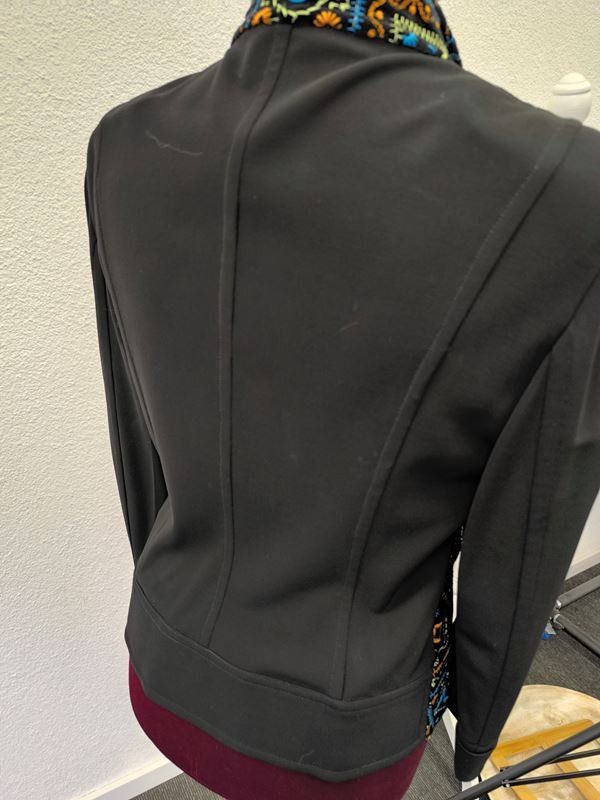 Vestes: Blusenjacke – D'occasion à Rüti ZH par Restwert_Rueti_ZH 2