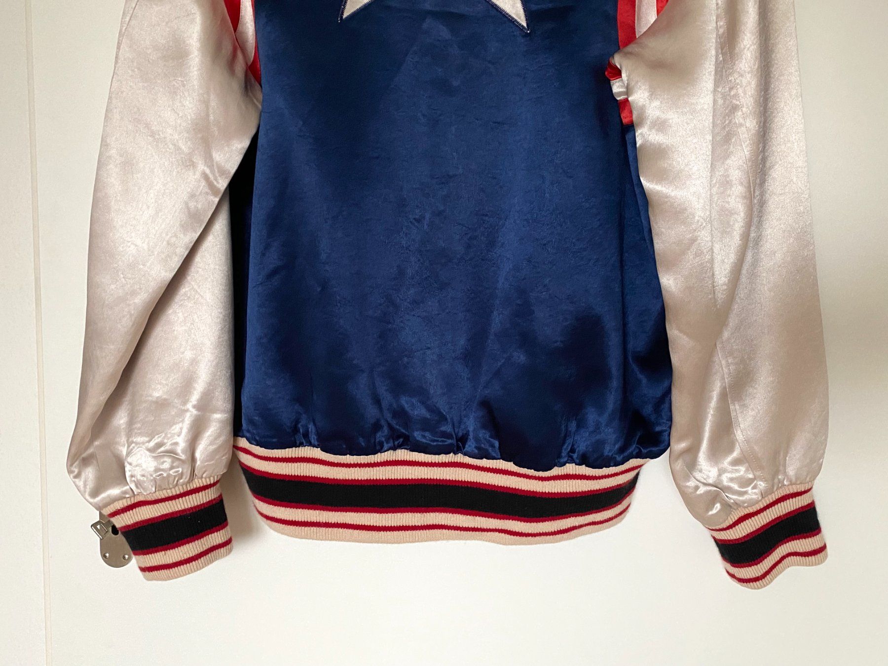 Gucci Giacche: GUCC GG Seide VARSITY Polyester Oversize JACKET L ORIGINAL – Usato da Kreuzlingen venduto da Selliton 4