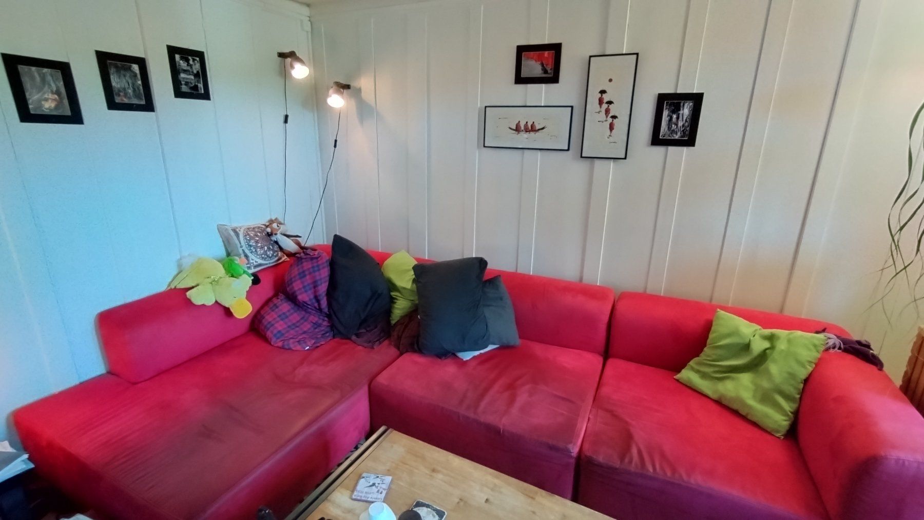 Divani: Grosses rotes Ecksofa abzugeben – Usato da Bern venduto da Connae75