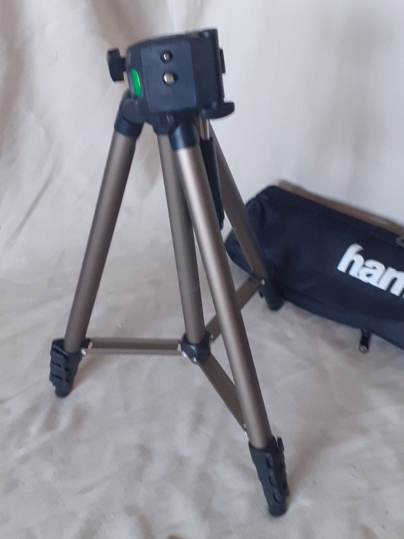 Hama Sonstige Dekorationen & Accessoires: Hama Stativ mit Tasche gut erhalten – Gebraucht aus Kilchberg ZH von hobbysale01 1
