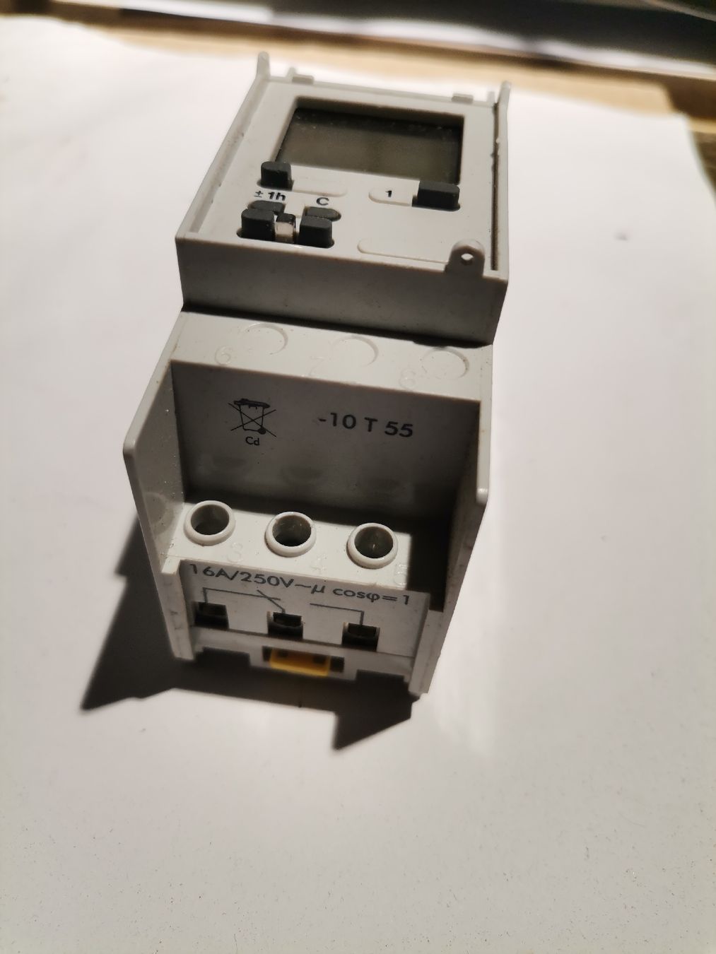 Componenti elettronici: Legrand MicroRex D21 Zeitschaltuhr, gebraucht – Usato da St. Gallen venduto da Bir_Rer 1