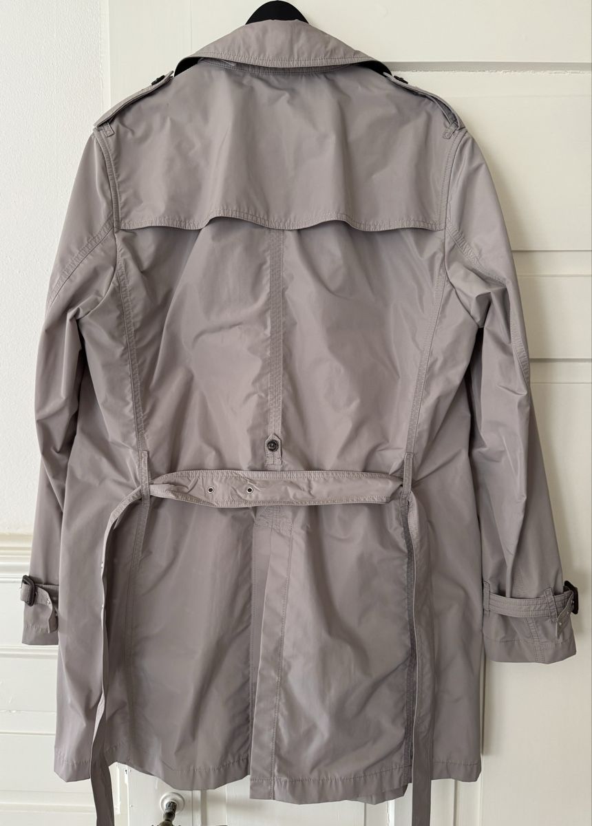 Burberry Giacche: Burberry Hooded Trench Coat – Usato da Zürich venduto da niggi_zh 1