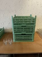 70 Wein /Aperogläser inkl Rack